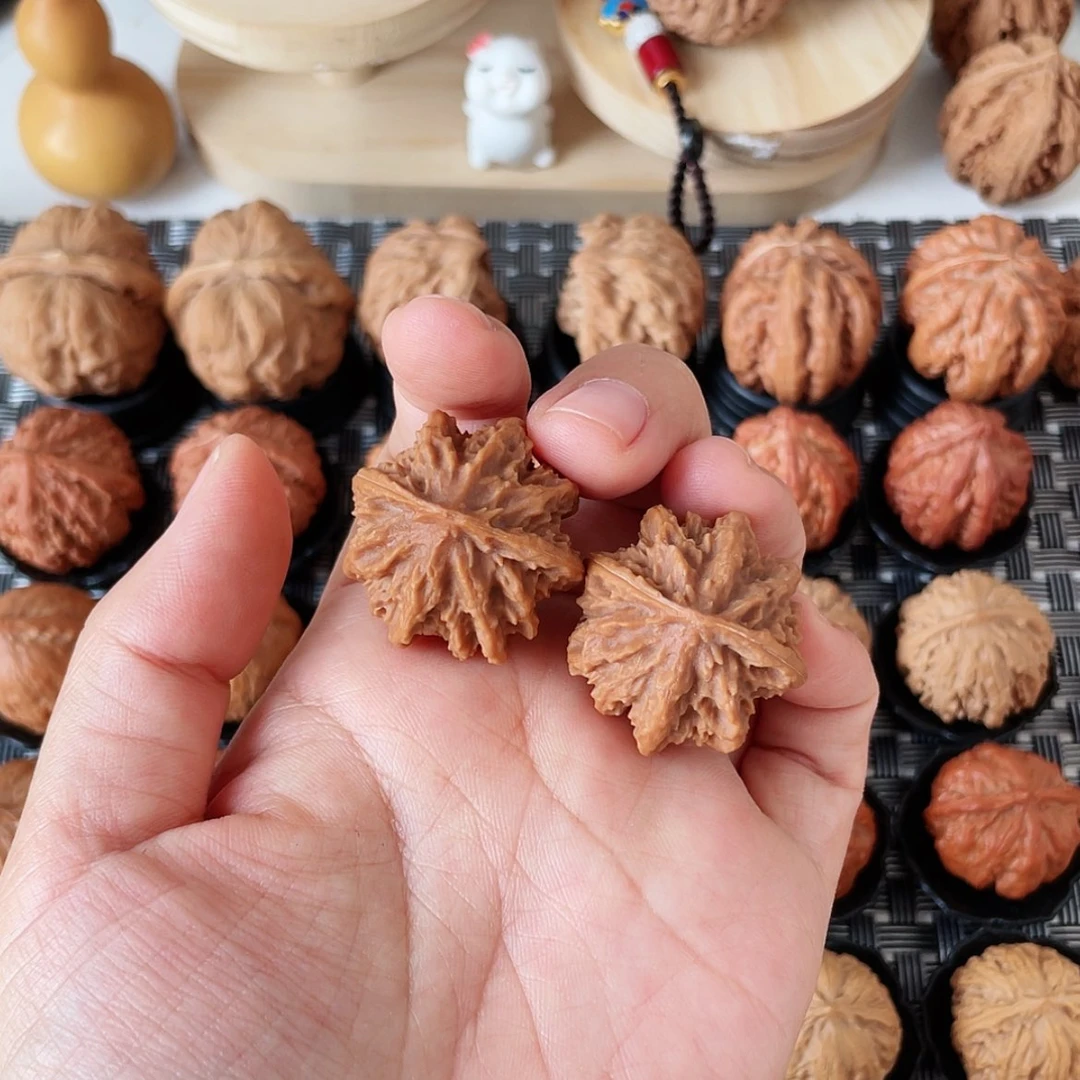 【闪购商品】文玩核桃吊坠啊*蝴蝶八棱