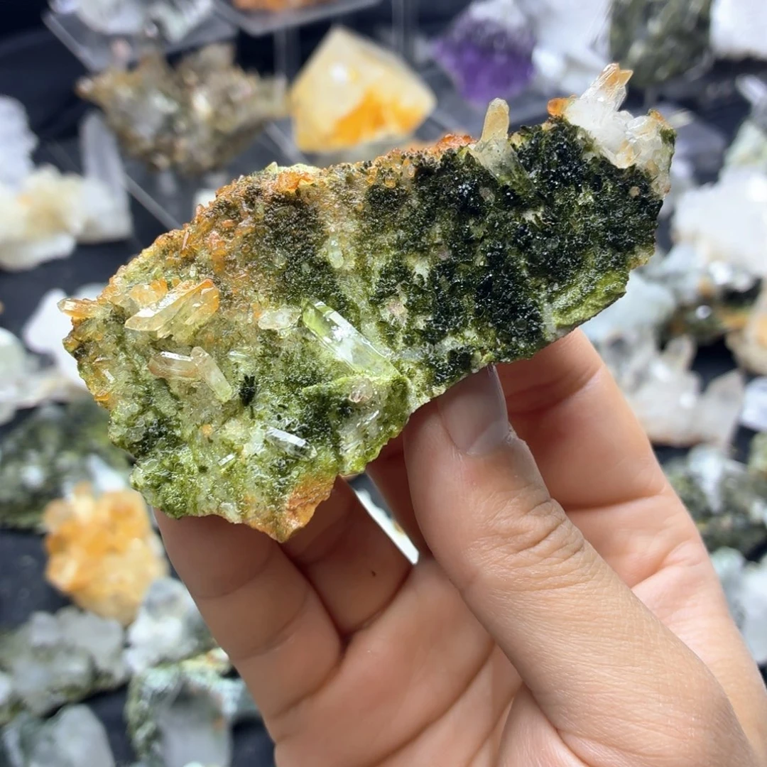石材一个缤纷多彩绿帘片片