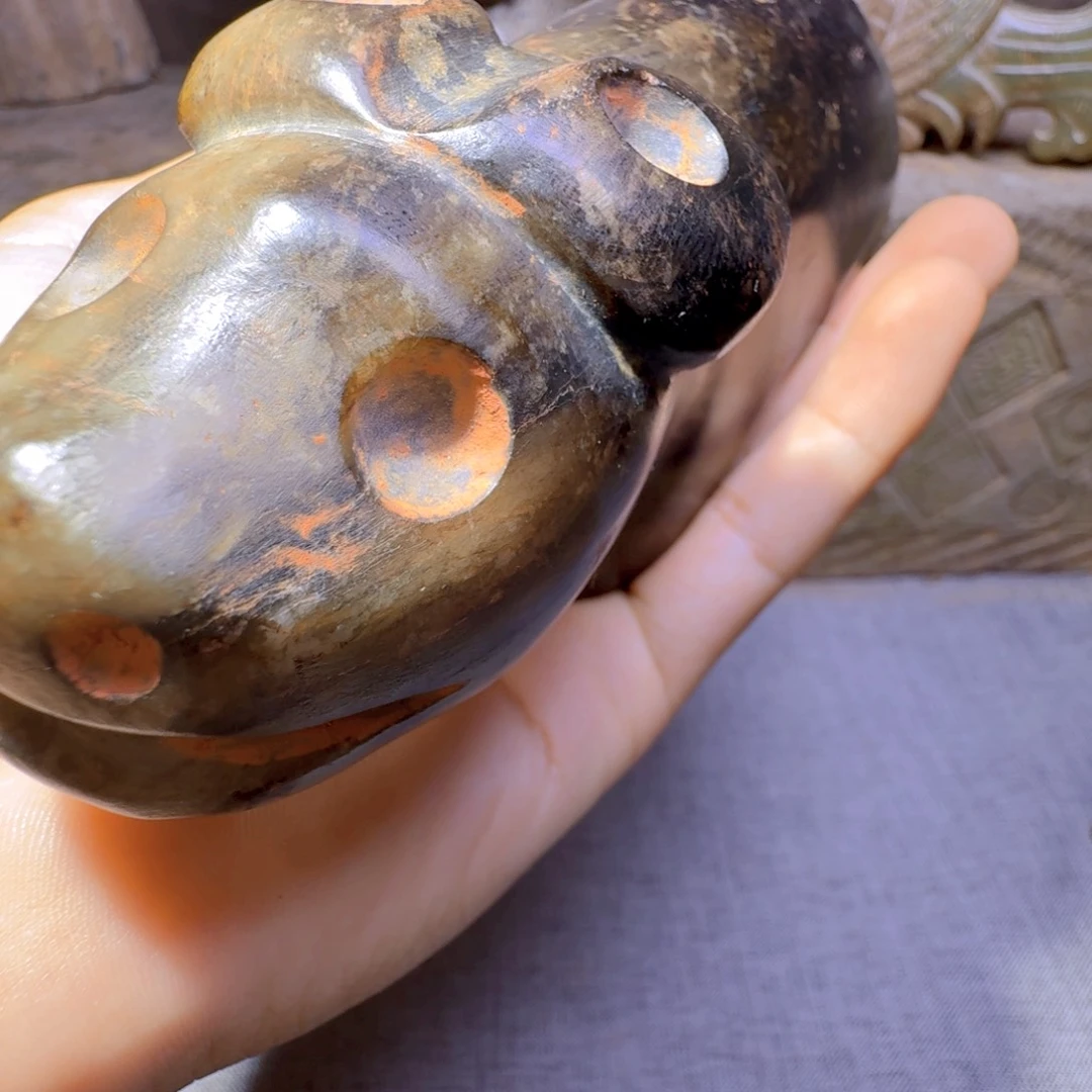 和田玉（糖玉）未镶嵌挂件不****者