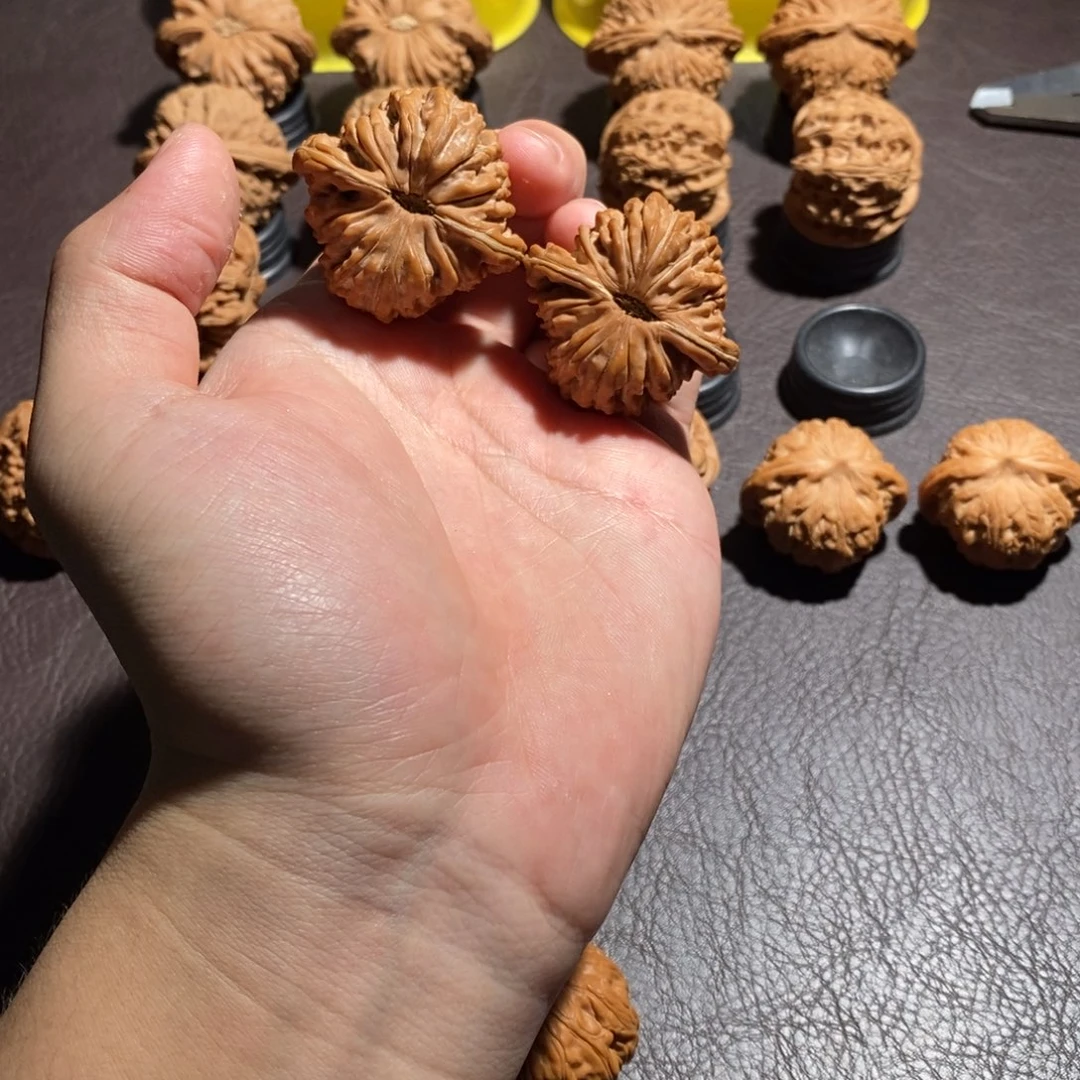 文玩核桃把件40全品平谷楼