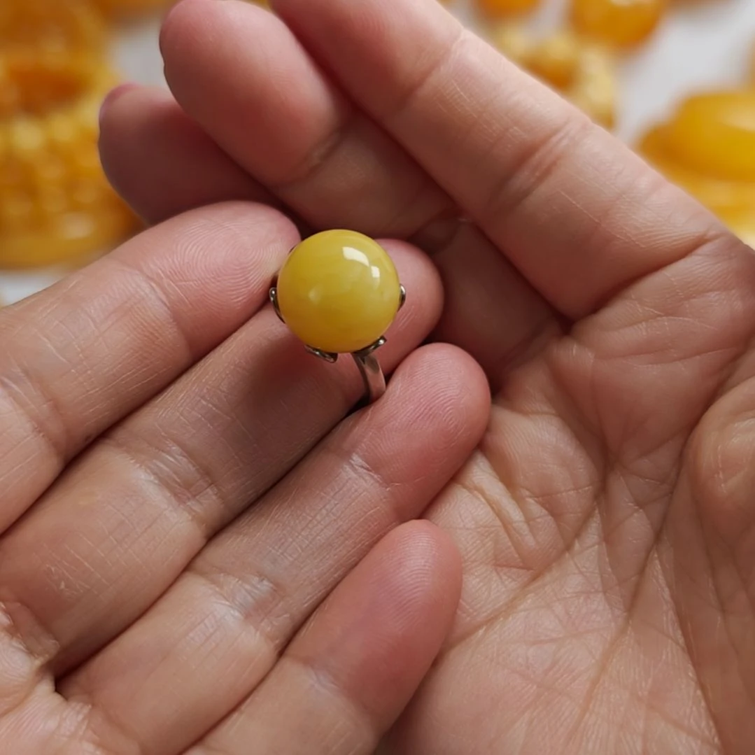 银S925镀金镶嵌蜜蜡戒指