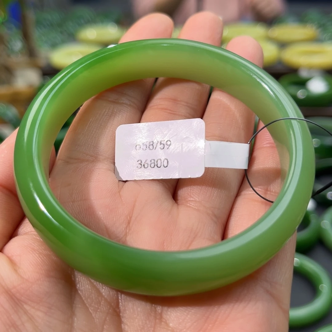 和田玉（碧玉）手镯未镶嵌