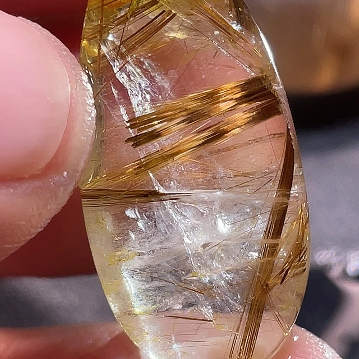 大***y未镶嵌颈饰发晶钛