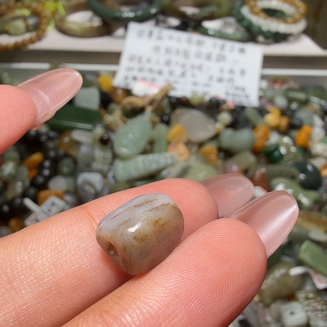 和田玉未镶嵌珠宝奇石