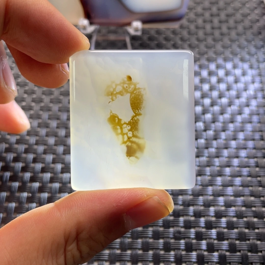 用***0玛瑙/玉髓未镶嵌颈饰