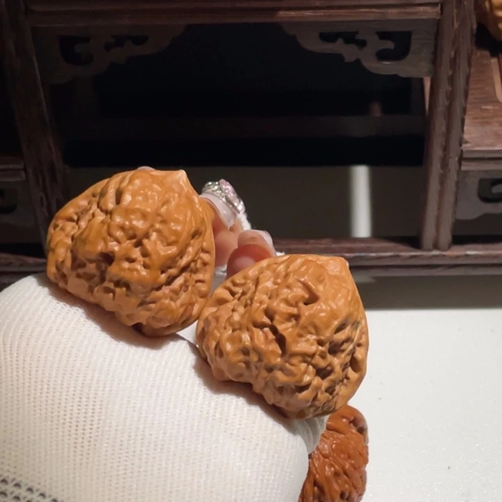 文玩核桃三角蛙已打底