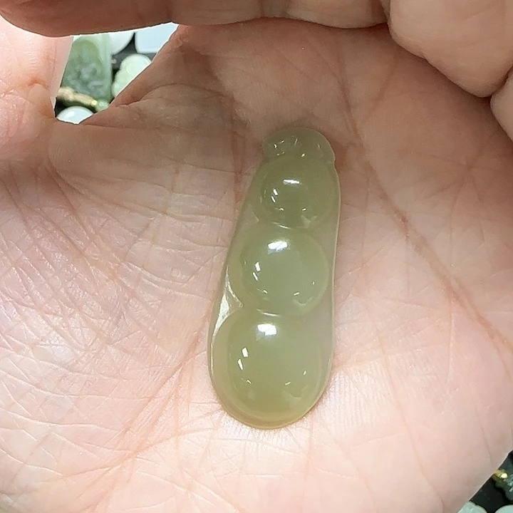 和田玉未镶嵌吊坠(不含链)