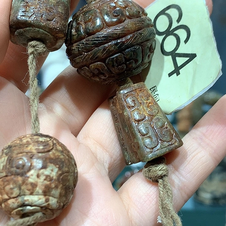 和田玉未镶嵌车挂