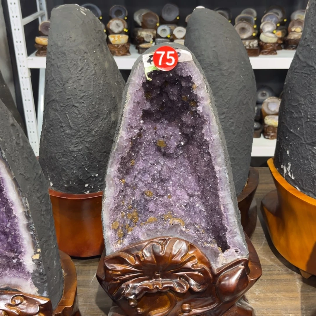 紫晶摆件未镶嵌紫晶洞