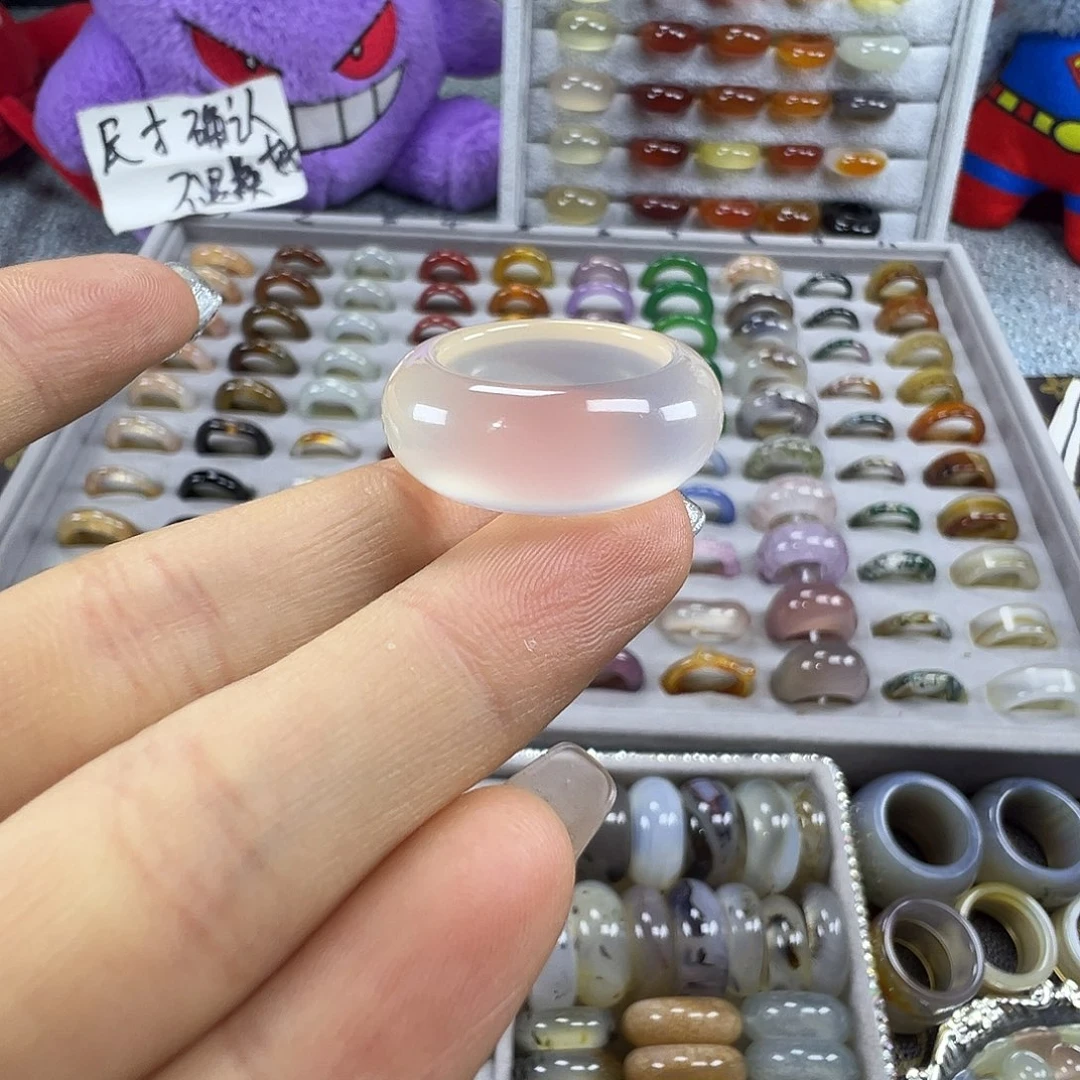 玛瑙/玉髓未镶嵌戒圈B9不退换17.3港15
