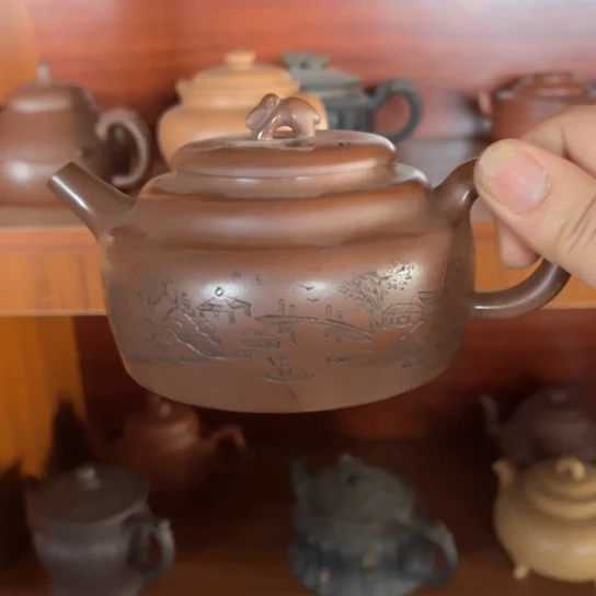 紫砂茶壶花*香………………………………