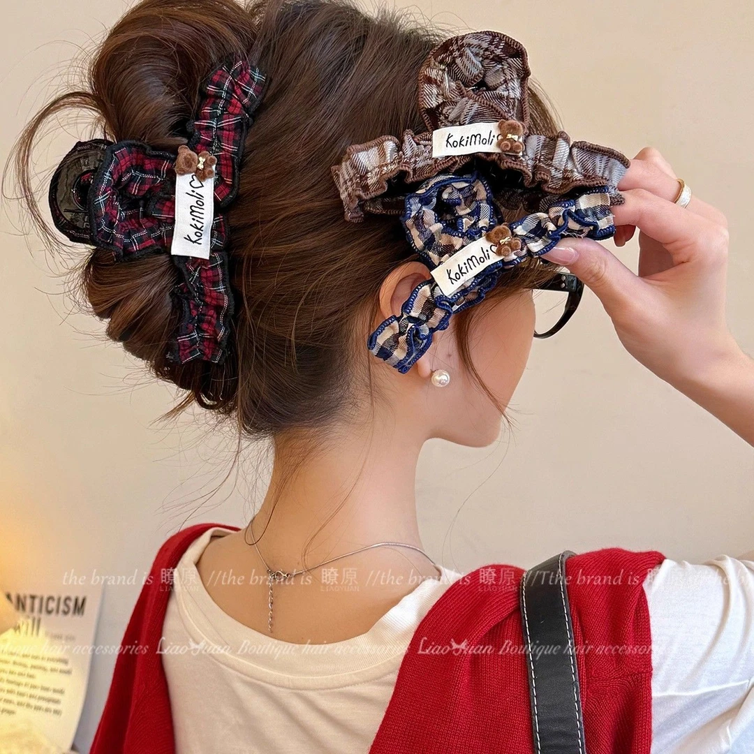 复古格纹学院风布艺褶皱小熊抓夹女后脑勺鲨鱼夹气质精致洋气发夹