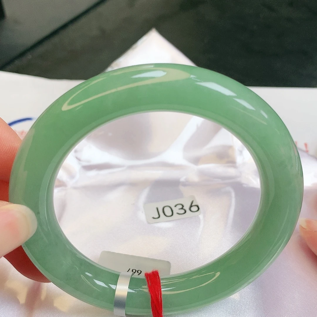 【闪购商品】翡翠手镯未镶嵌缅甸天然a货翡翠