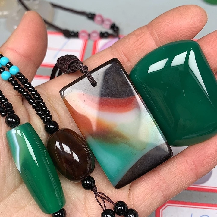 念***尘玛瑙/玉髓未镶嵌颈饰