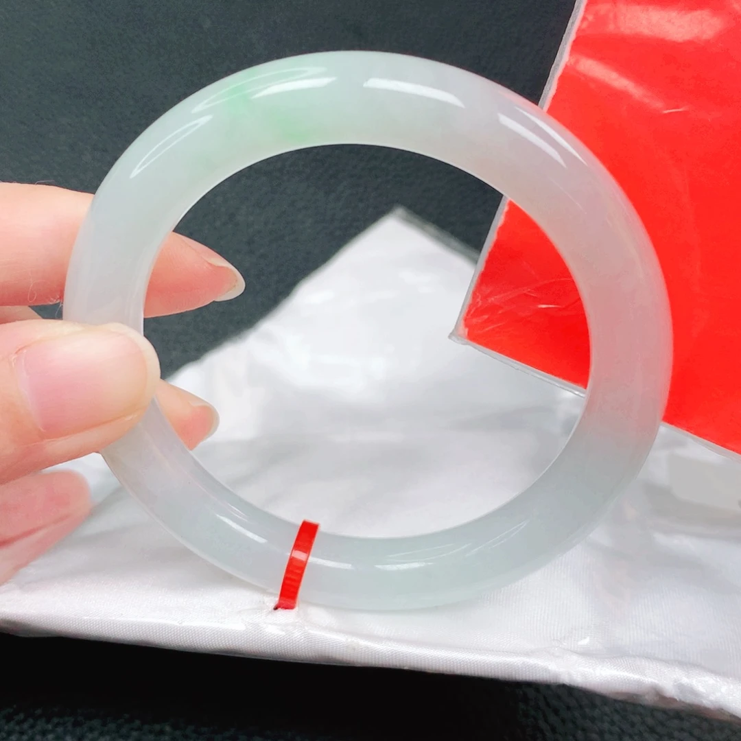 翡翠未镶嵌手镯54圈