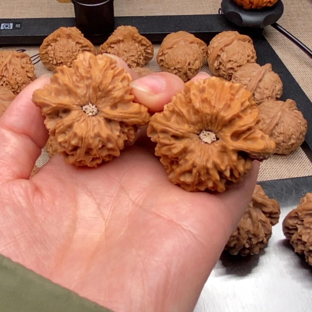 不***翁把件文玩核桃龙门涧