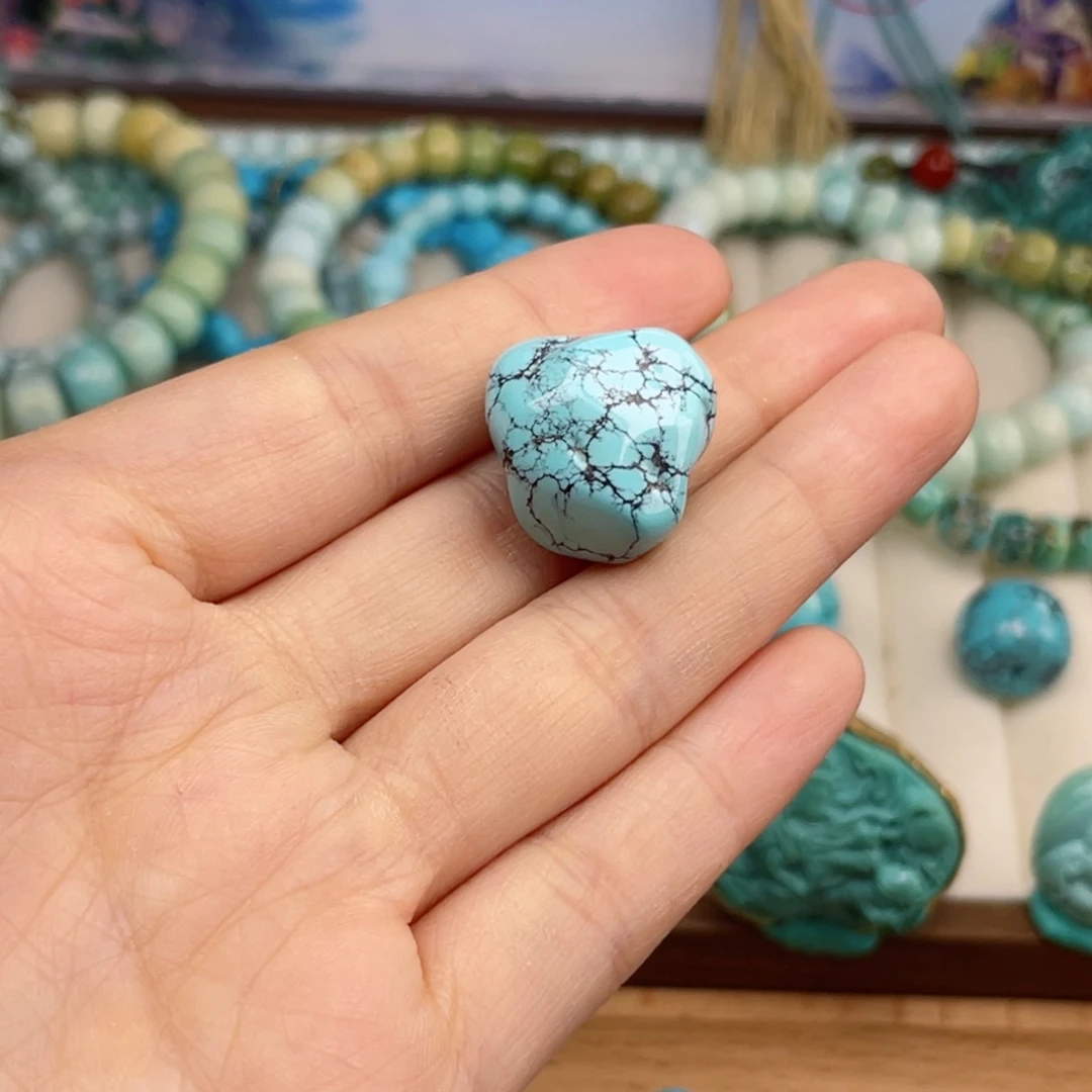 绿松石未镶嵌珠宝奇石