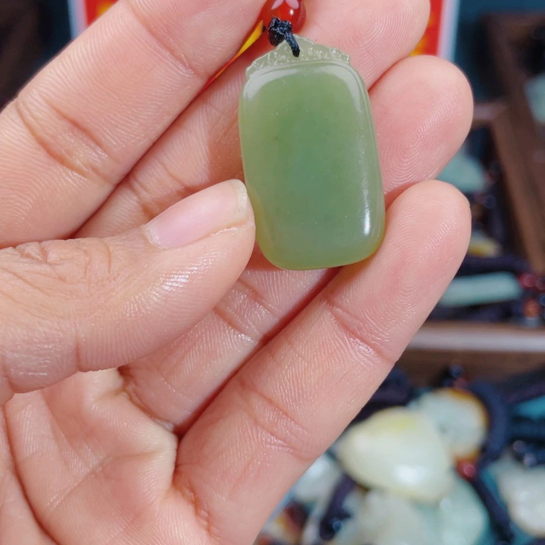 和田玉未镶嵌颈饰拍一发一