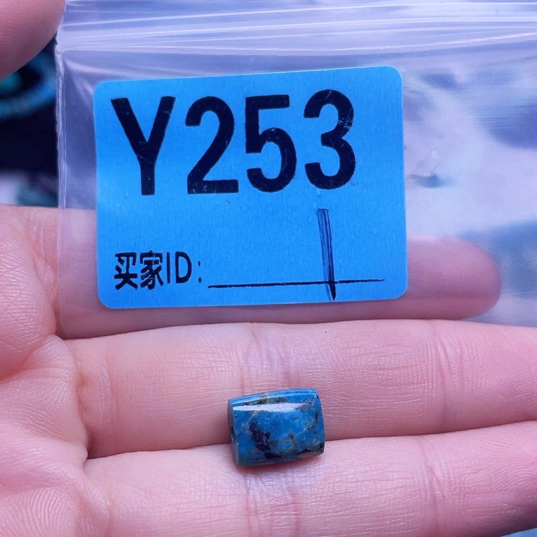 十堰原生态绿石头特色手工配饰