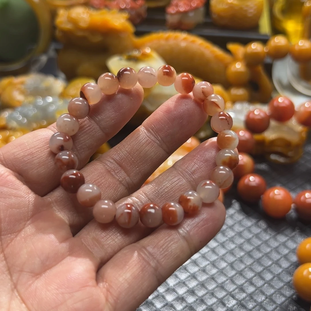 石英质玉未镶嵌颈饰