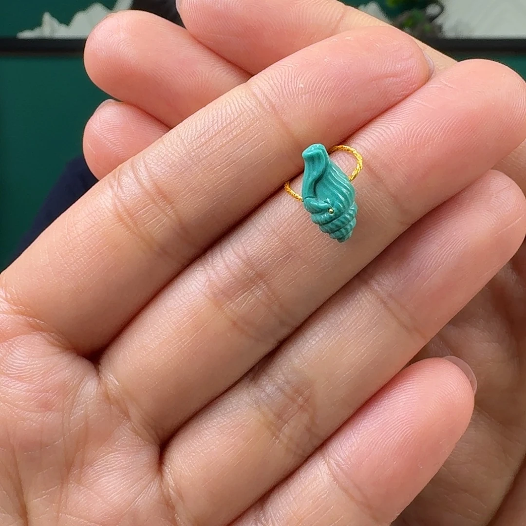 薄***荷绿松石未镶嵌珠宝奇石