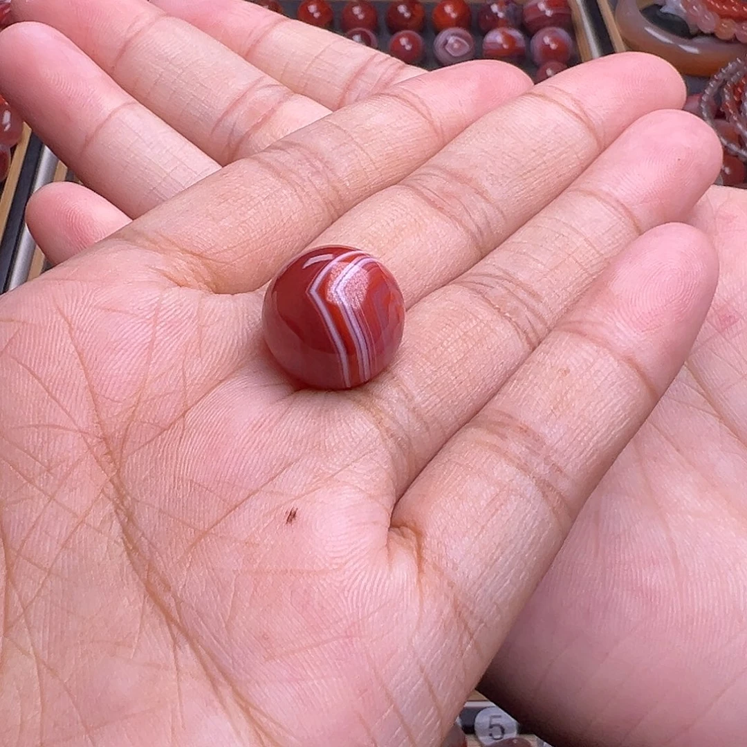 南红玛瑙未镶嵌珠宝奇石