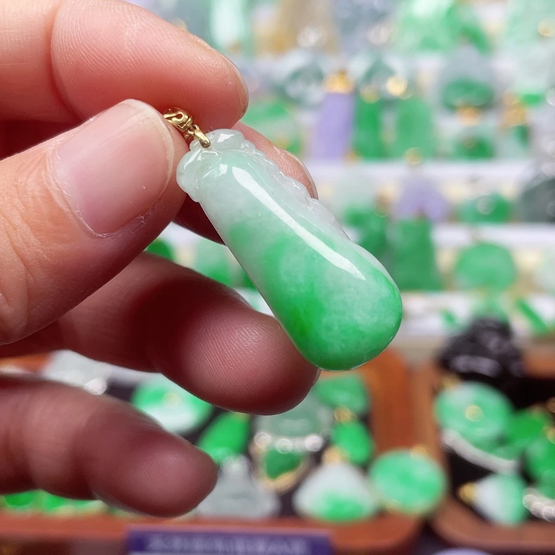 吊坠(不含链)18K金镶嵌翡翠