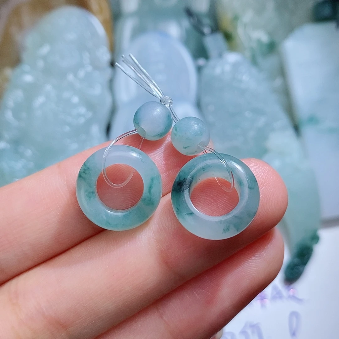 未镶嵌定制翡翠毛货付款后确认抛光
