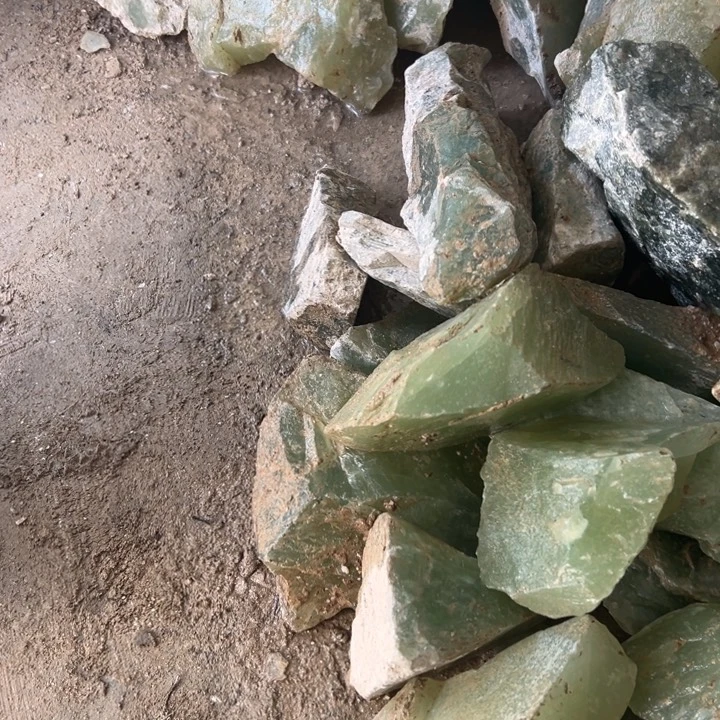 蛇纹石玉未镶嵌天然岫玉多样性发一