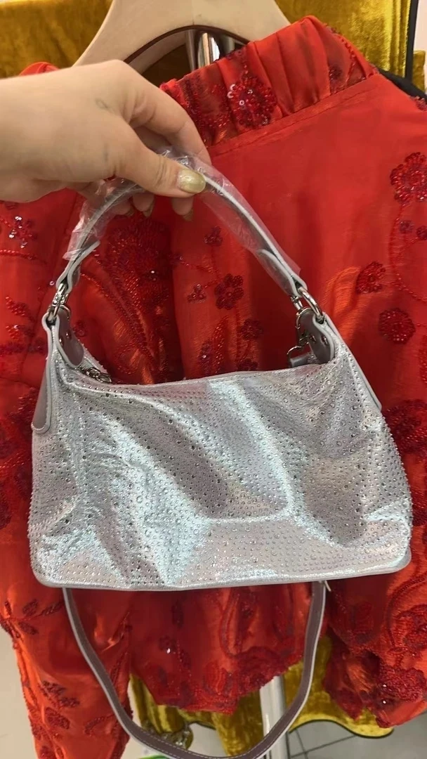 银色somka外套 和田发货