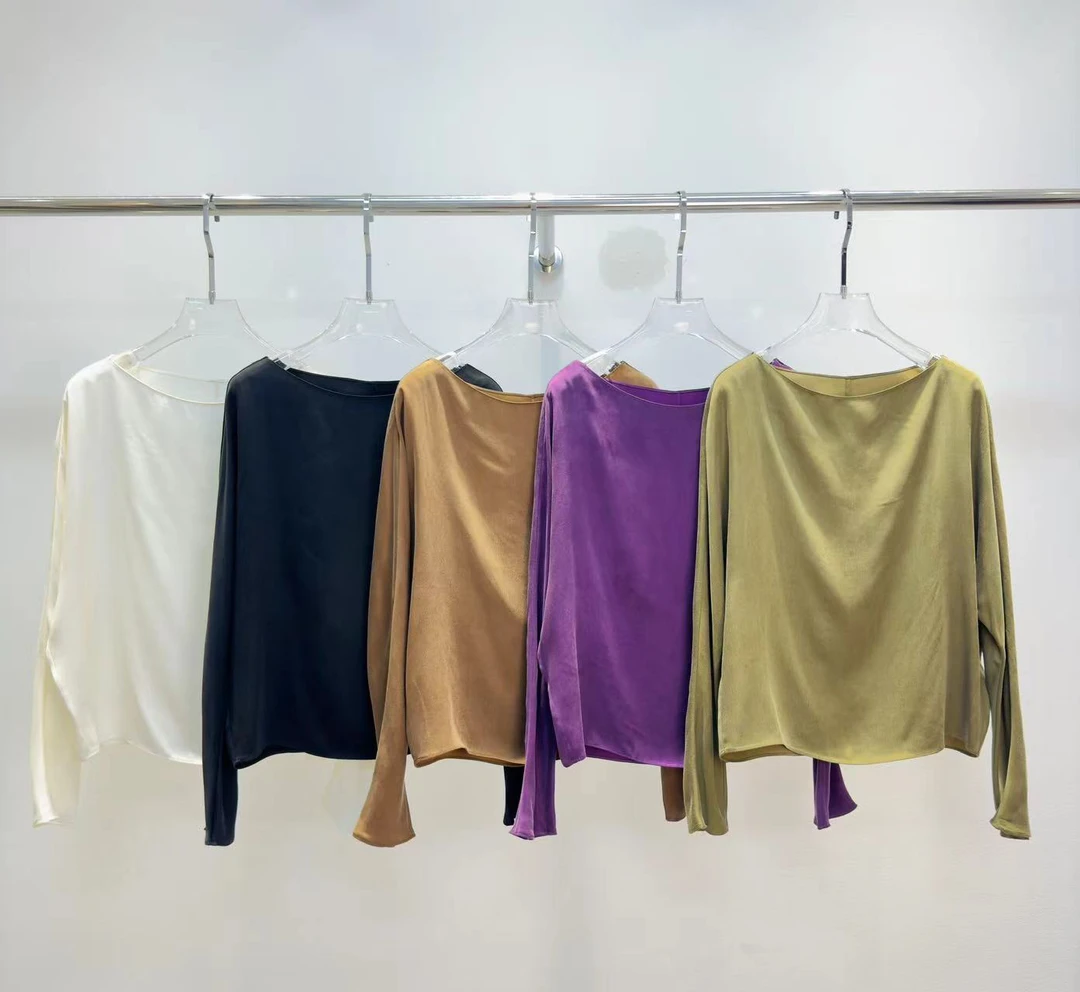 铜氨丝上衣时尚百搭