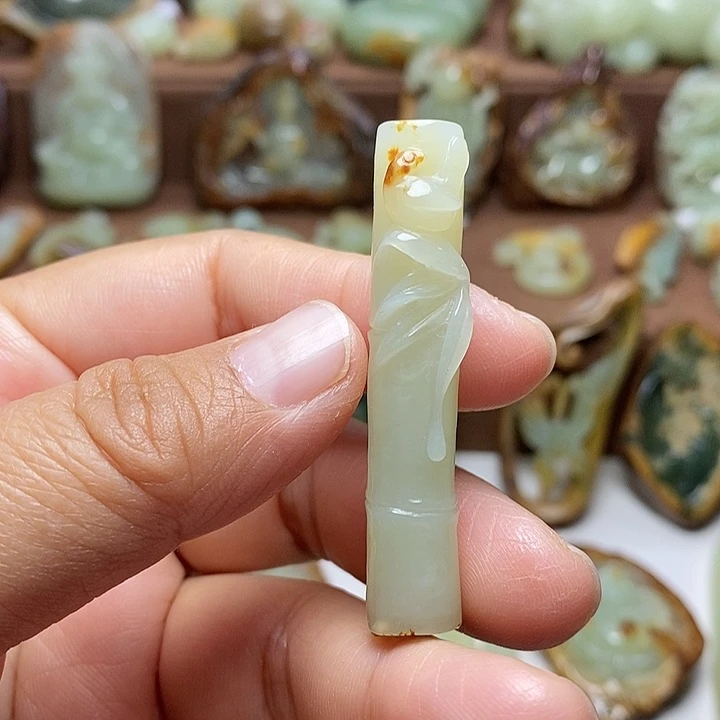 岫岩河磨玉（透闪石质玉）未镶嵌颈饰