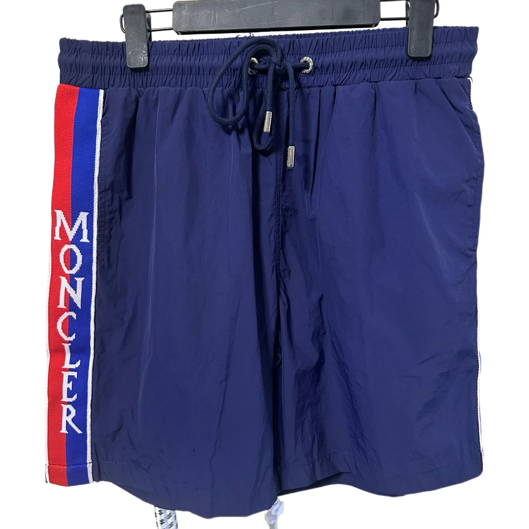 未使用 MONCLER 0676蒙口藏青针织串标尼龙短裤/l码/全新
