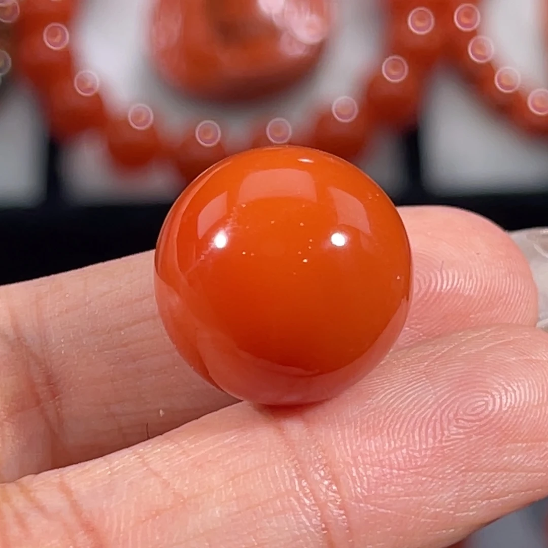 南红玛瑙未镶嵌滴水洞圆珠17mm