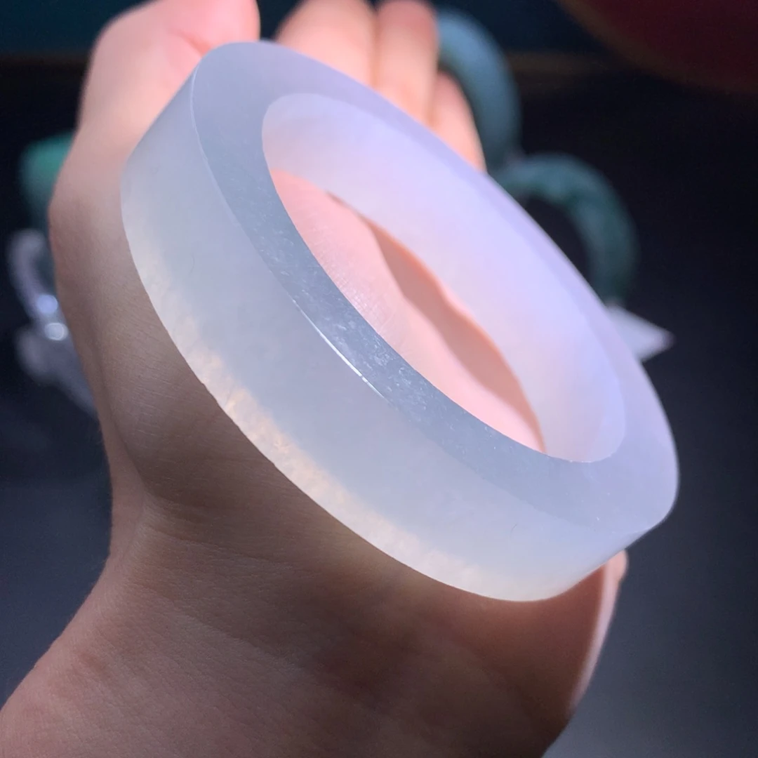 未镶嵌翡翠定制翡翠