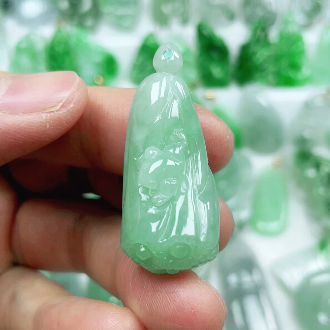 翡翠吊坠(不含链)未镶嵌