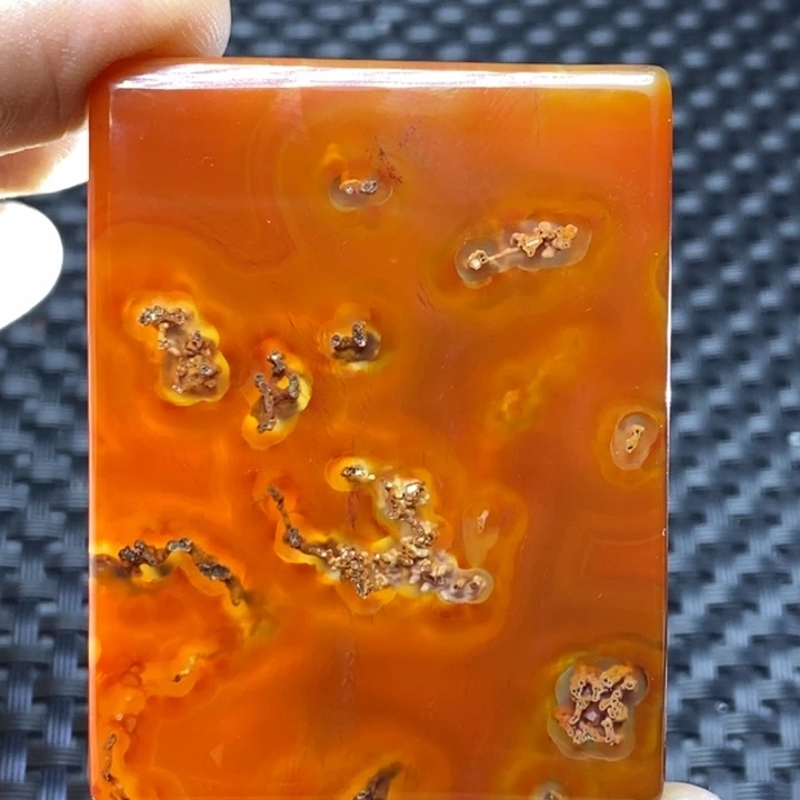 玛瑙/玉髓颈饰未镶嵌小**?