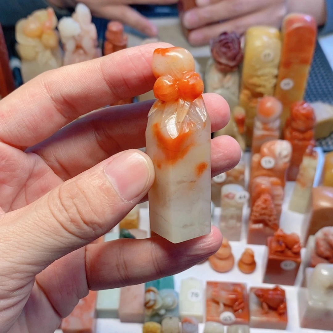 寿山石印石小桃子1.6*1.6