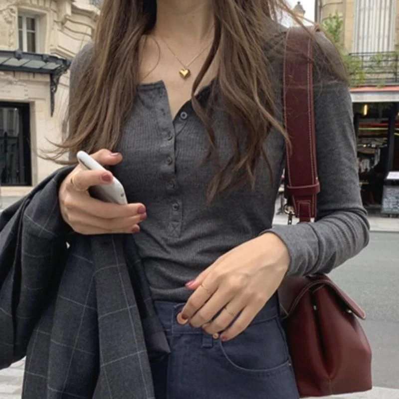 奥莱撤柜出游服装女慵懒风220斤秋冬大码胖MM女装打底衫半开领小