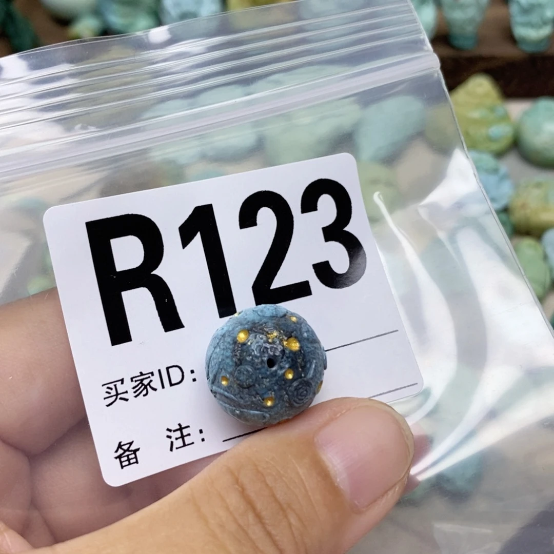 迷***妈绿松石未镶嵌配饰