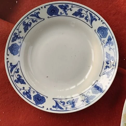 瓷片瓷器，各种摆件，瓷片，