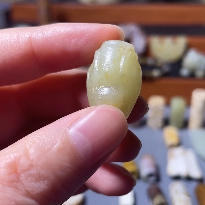 虎***@和田玉未镶嵌挂件