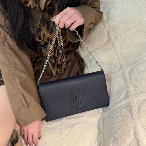 95新 YSL/圣罗兰 YSL蓝黑色牛皮手拿包送链条斜挎