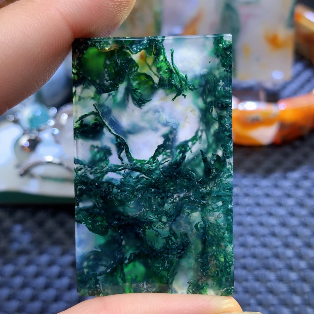 未镶嵌颈饰玛瑙/玉髓剑*虎