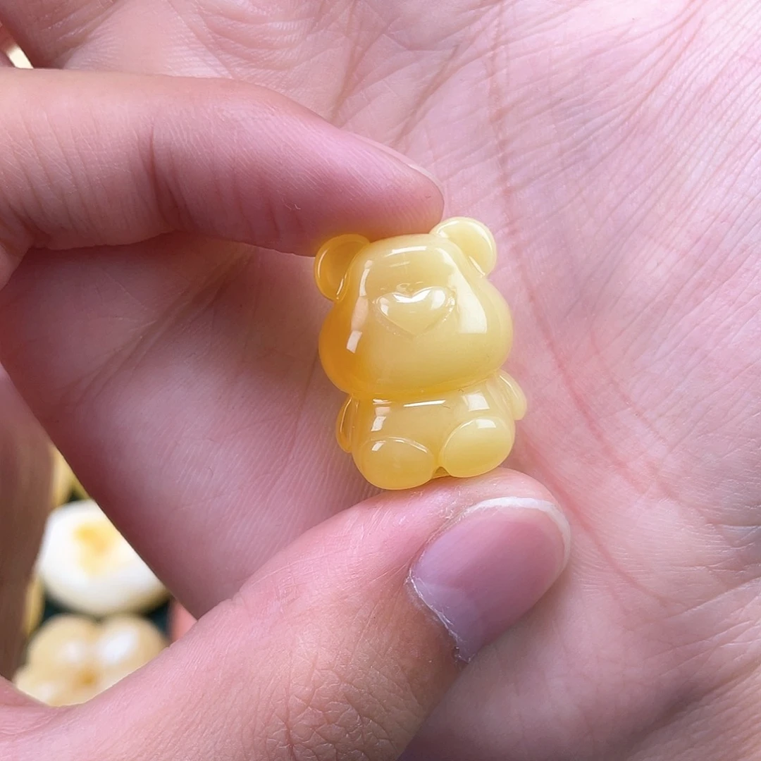 琥珀裸石未镶嵌蜜蜡