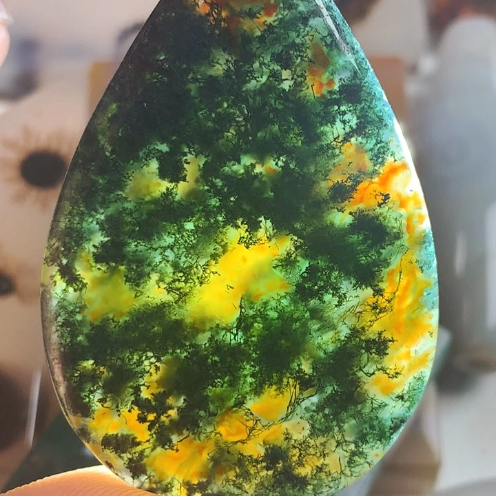 未镶嵌颈饰玛瑙/玉髓小**?