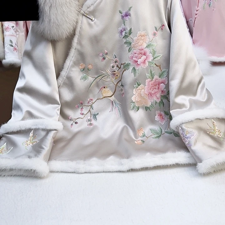 织绣真丝灰色喜上眉梢棉服