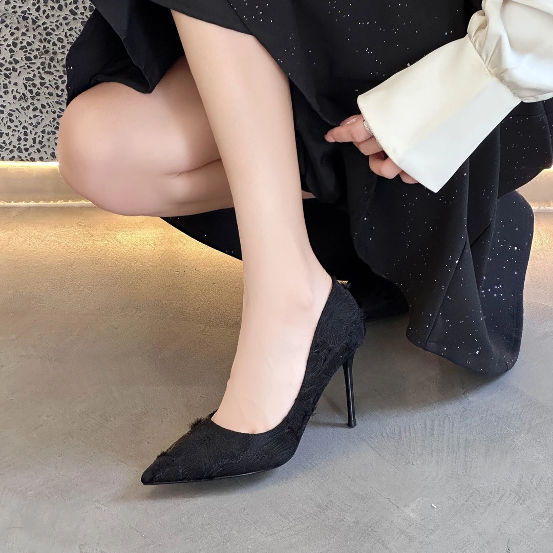 法式细跟高跟鞋欧美风尖头黑色皮面高跟鞋一脚蹬耐磨