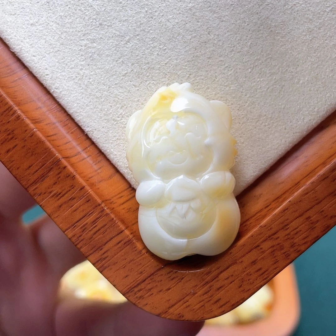 琥珀裸石未镶嵌X****?蜜蜡