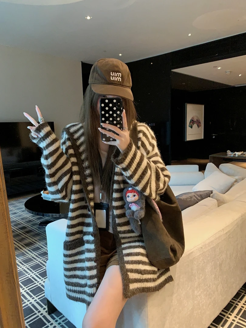 洋气衣服女慵懒风软糯条纹连帽针织开衫宽松百搭毛衣外套春秋长袖